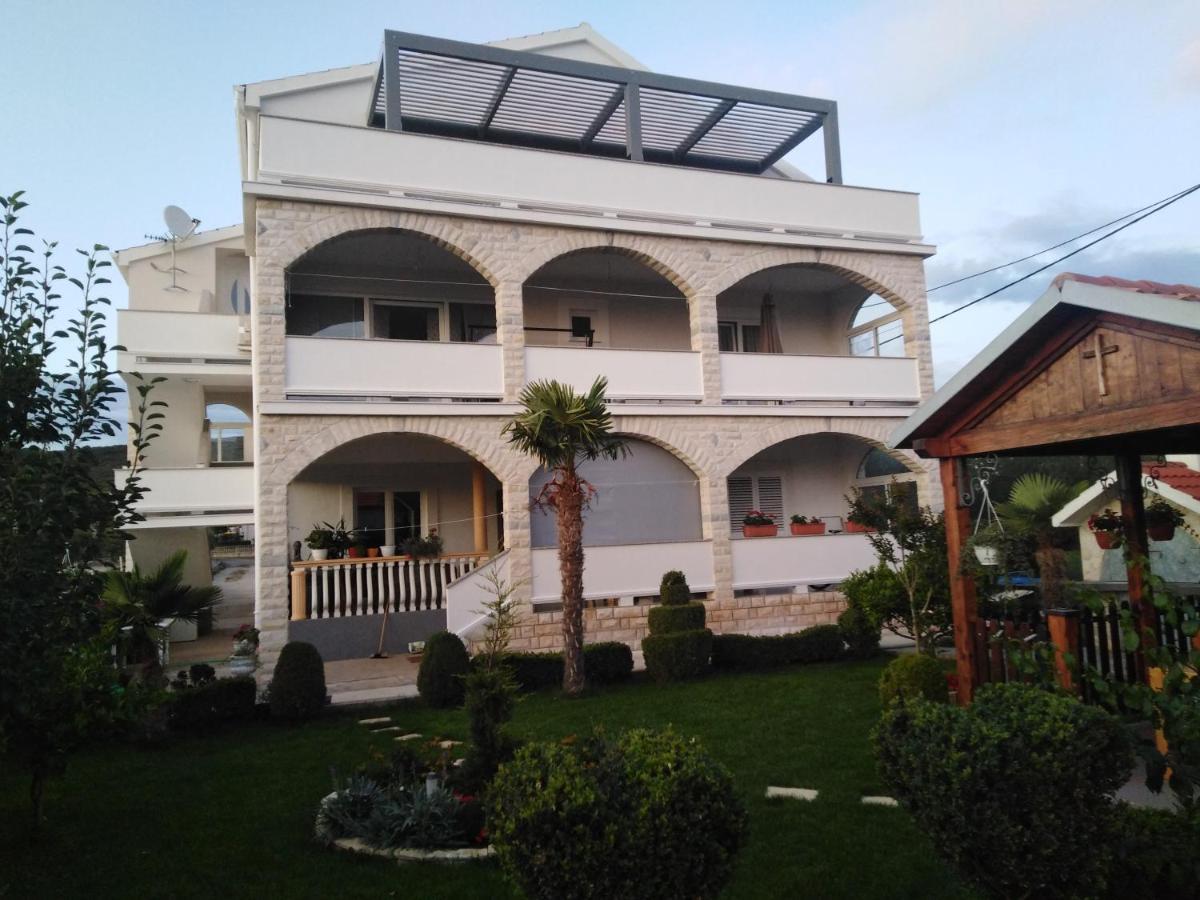Solmaris Apartments Sukošan Exterior foto